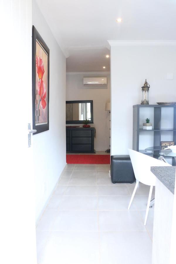 Millennium Body Guards Guesthouse Hartbeespoort Luaran gambar